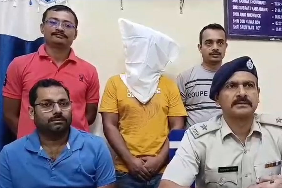 One person arrested by Baruipur police after recovering arm and illegal car