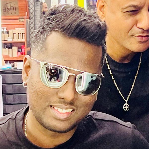 ২০১৩ সালে ‘রাজা রানি’ ছবির মাধ্যমে পরিচালক হিসাবে তামিল সিনেমাপাড়ায় নিজের পরিচিতি তৈরি করে ফেলেন অ্যাটলি।