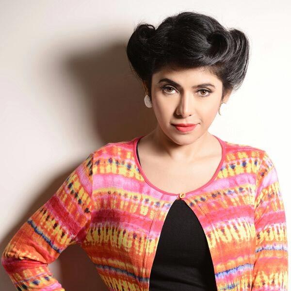 Who is actress Ruplekha Mitra and why she is summoned by enforcement directorate