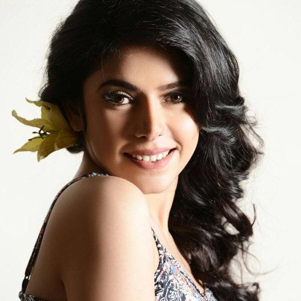 Who is actress Ruplekha Mitra and why she is summoned by enforcement directorate