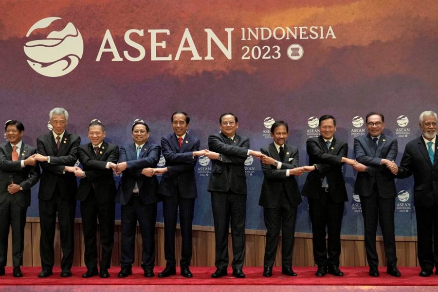 China warns Asian countries of Ukraine-like disaster.