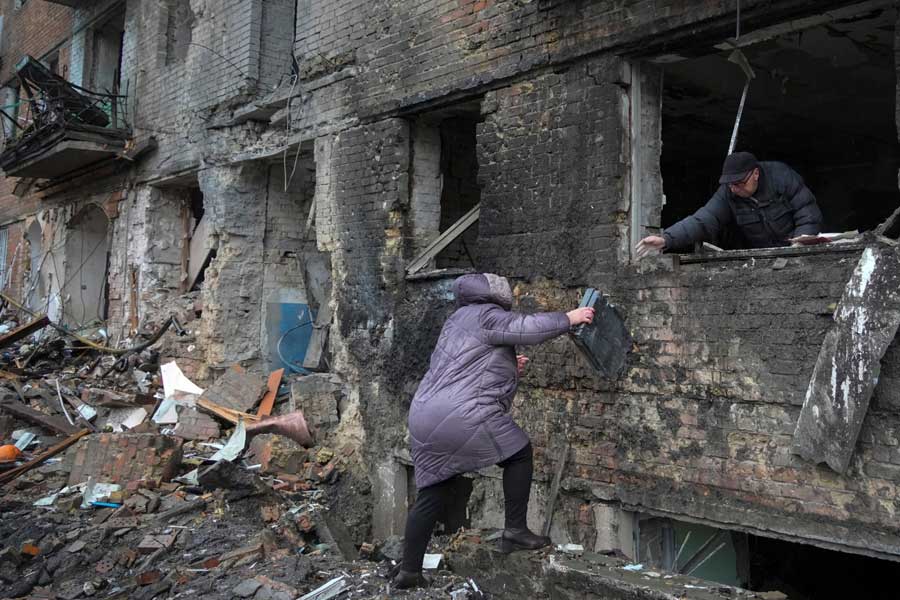 China warns Asian countries of Ukraine-like disaster.