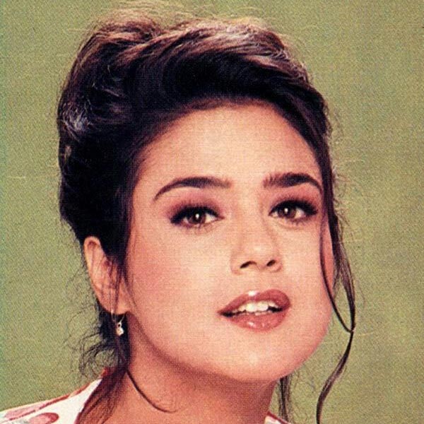 Seven leading actresses who made their bollywood debut with Shah Rukh Khan