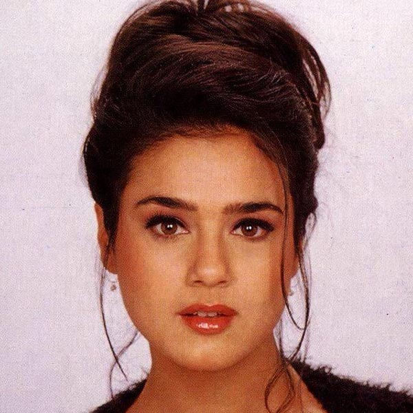 Seven leading actresses who made their bollywood debut with Shah Rukh Khan