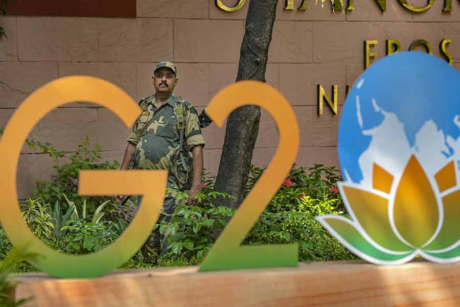 সেই হোটেলগুলিকে রাষ্ট্রপ্রধানদের খাবার পরিবেশন করা হবে এক বিশেষ উপায়ে। যা তুলে ধরবে ভারতীয় ঐতিহ্য এবং গৌরবময় সংস্কৃতিকে!