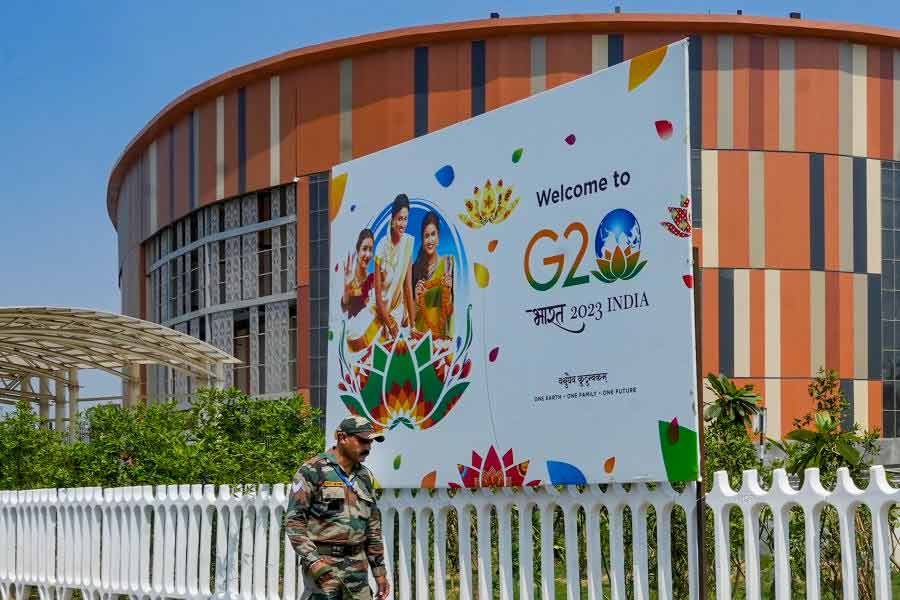 এক নজরে দেখে নেওয়া যাক, অতিথিদের খানাপিনার জন্য কী বিশেষ ব্যবস্থা করেছেন আইটিসি মৌর্য শেরাটন, তাজ প্যালেস, শাংরি-লা হোটেল কর্তৃপক্ষ।