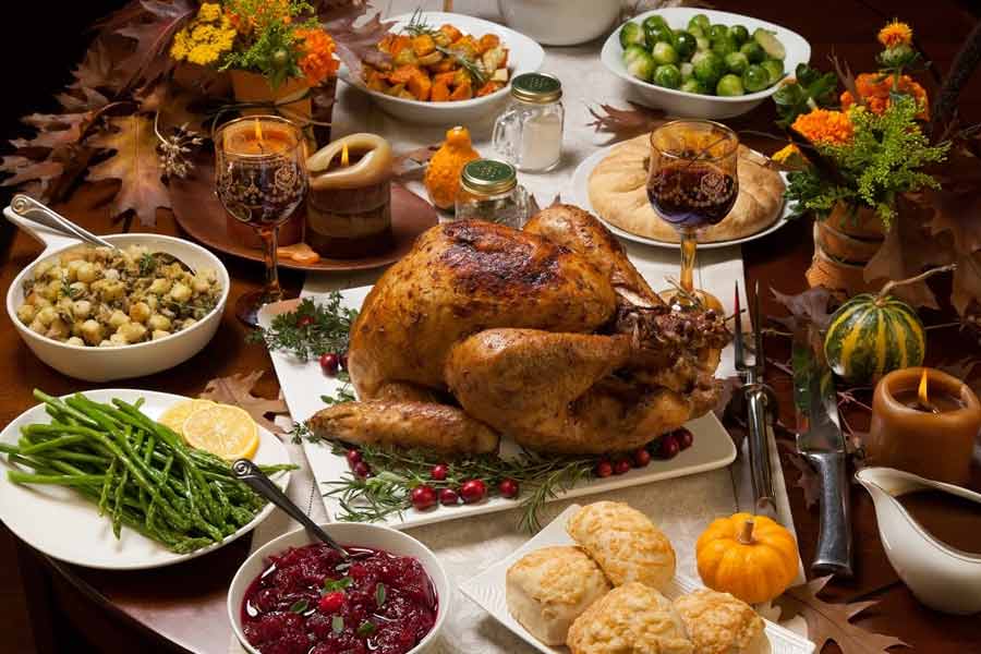 এই পাত্রগুলি প্রস্তুতকারী সংস্থা ইতিমধ্যেই ১১টি হোটেলে সেই বহুমূল্য পাত্রগুলি পাঠিয়ে দিয়েছে।