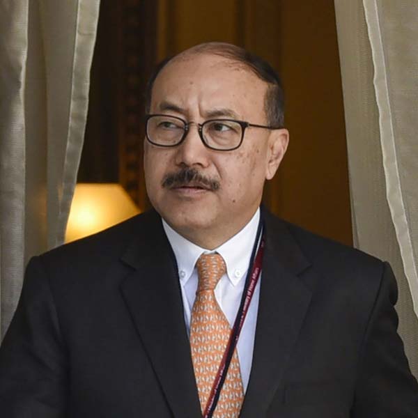 আমেরিকাবাসী ভারতীয়দের সঙ্গে যোগাযোগ করার পাশাপাশি আমেরিকায় পাঠরত প্রবাসী ছাত্রছাত্রীদের সমস্যার বিষয়েও কথা বলেন হর্ষবর্ধন। সেই জনসংযোগ কতটা ফলপ্রসূ ছিল, তার প্রমাণ পাওয়া যায় কিছু দিনের মধ্যেই।