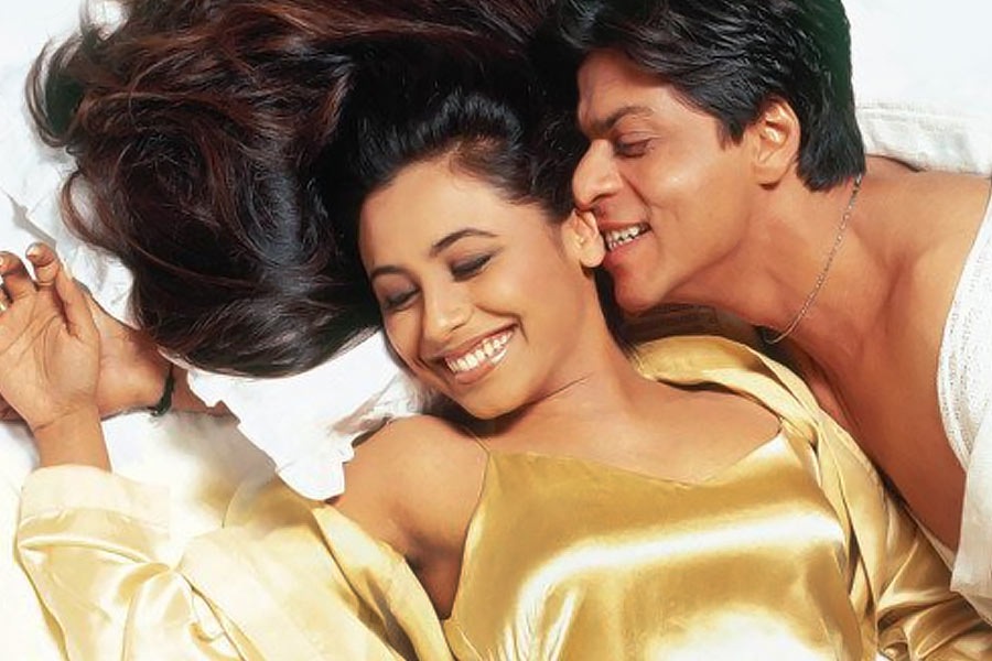 এমনকি শাহরুখের সঙ্গে ‘চলতে চলতে’ ছবিতে অভিনয়ের প্রস্তাবও দেওয়া হয় অমিশাকে। সাক্ষাৎকারে এমনটাই দাবি করেছেন অভিনেত্রী। অমিশা জানান, ‘চলতে চলতে’ ছবির শুটিংয়ের জন্য তিনি সময় বার করতে পারেননি তাই অভিনয়ের প্রস্তাব খারিজ করেন দেন অমিশা। পরে এই ছবিতে শাহরুখের সঙ্গে জুটি বেঁধে অভিনয় করেন রানি মুখোপাধ্যায়।