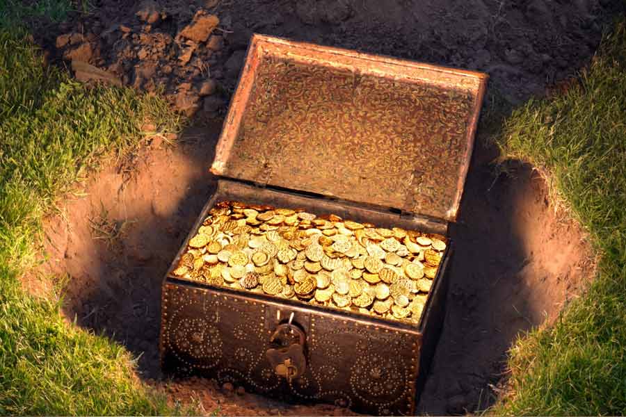 মনে করা হয় গলদের থেকে প্রায় ৫০ হাজার সোনার বাট ছিনিয়ে নিয়েছিলেন কেপিও। সেগুলির এক-একটির ওজন নাকি ছিল ৬ কেজিরও বেশি। ১০ হাজার রুপোর বাটও চুরি করেছিলেন তিনি এবং তাঁর দলবল।