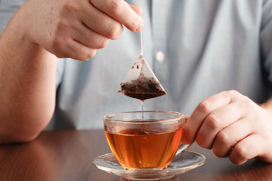 Five side effects of drinking excessive tea.