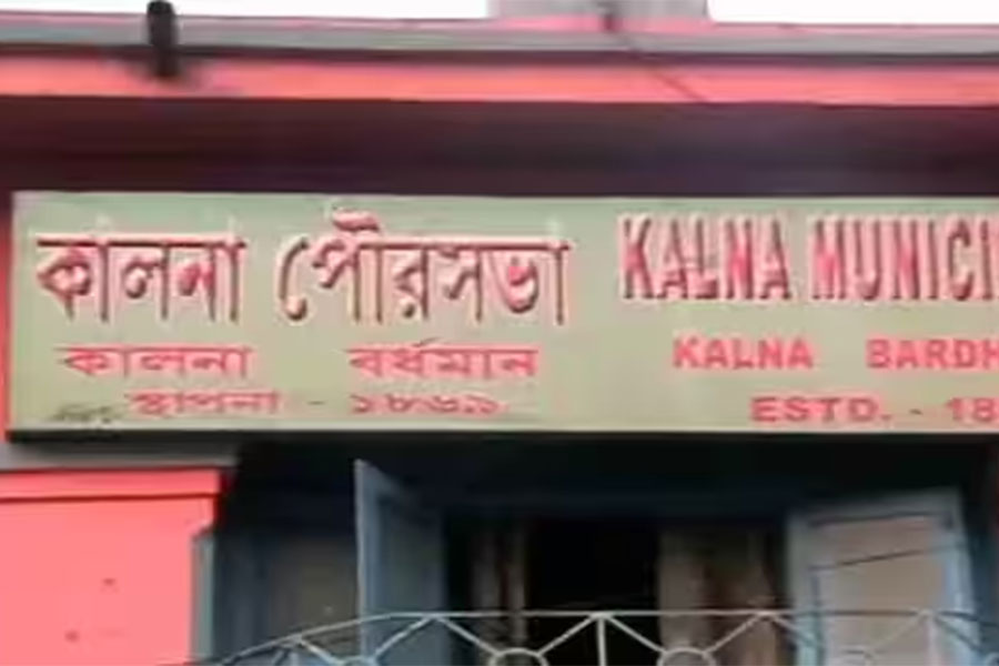 Electricity bill worth crore is due at Kalna municipality