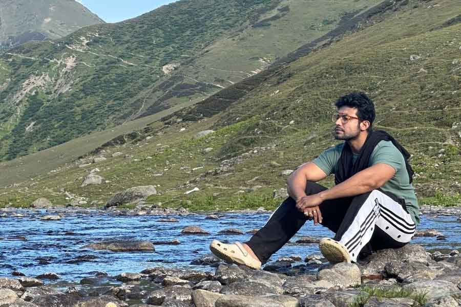 Tollywood actor Ranojoy Bishnu and his friends faced almost death experience while trekking in Kashmir 