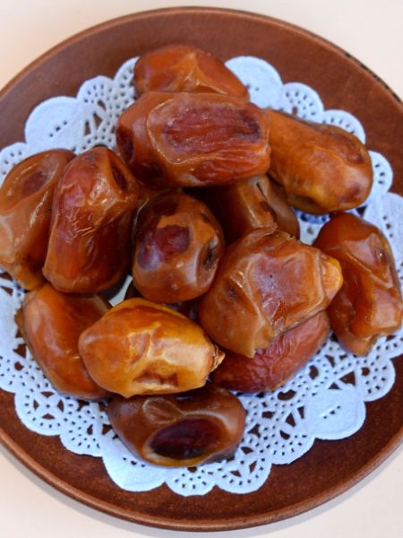 Health Benefits of having dates with milk Everyday dgtl