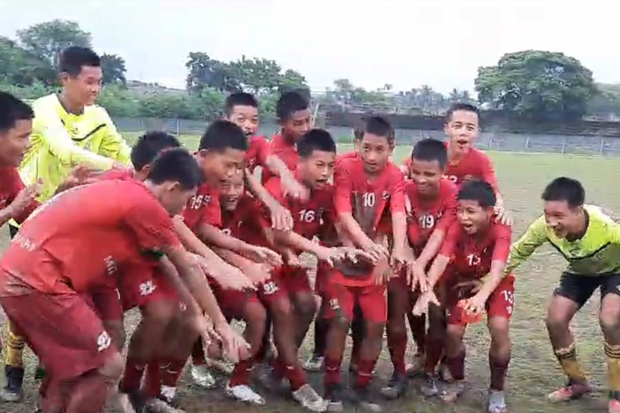 People of Murshidabad enjoy a football match between Manipur and Mizoram