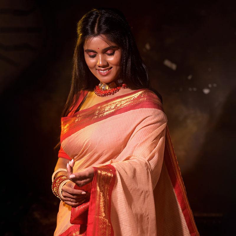 দশমীর সাজে থাকুক সাবেকিয়ানা। 