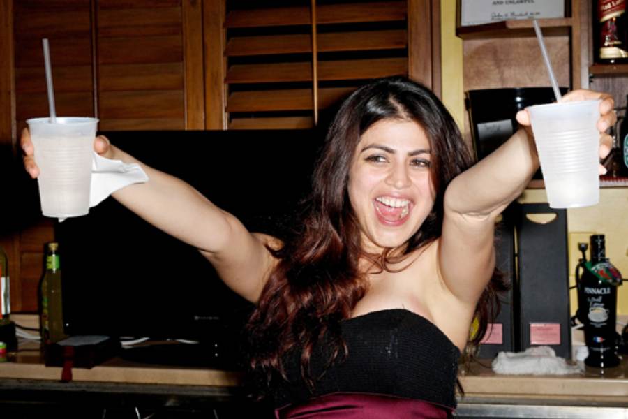 নিরাপত্তা : একাকী ভ্রমণ উৎসুক নারীদের জন্য সেরা দেশগুলির অন্যতম বেলজিয়াম। আন্তর্জাতিক মহিলা ট্র্যাভেল সেন্টারের তালিকায় বেলজিয়াম দশম স্থানে রয়েছে। অল্পবয়সি একা-একা বিদেশ বেড়ানো উৎসুক মেয়েদের জন্য বেলজিয়াম দুর্দান্ত গন্তব্যস্থল। বেলজিয়ামে মেয়েদের একা বেড়ানো যথেষ্ট নিরাপদ।