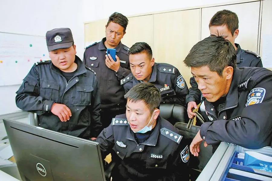 Why Xi Jinping is getting arrested Chinese High ranked military officials.