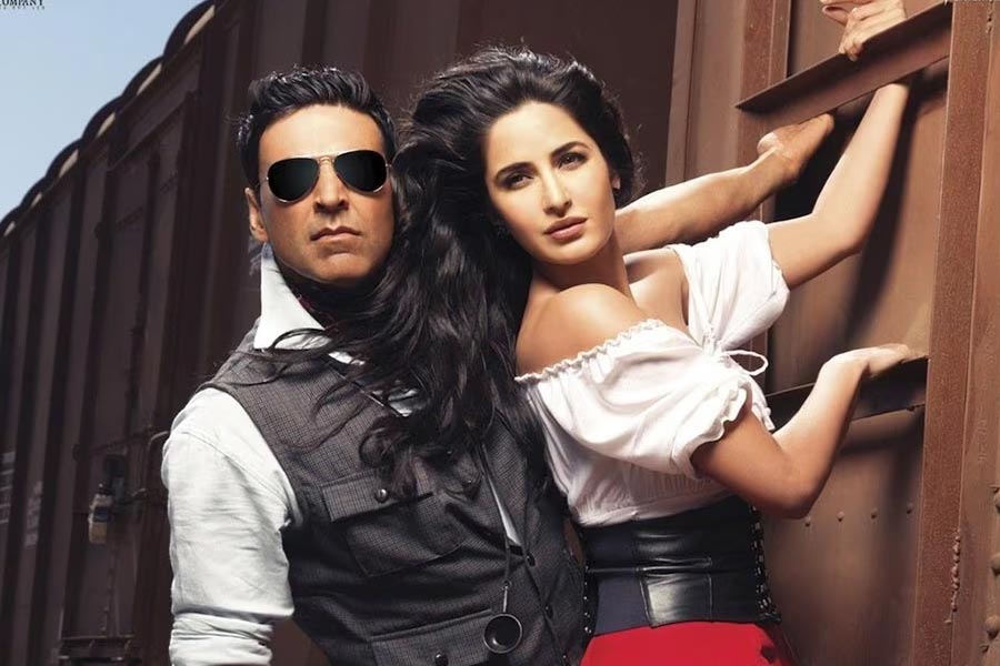 Worst bollywood films that earned huge in the box office