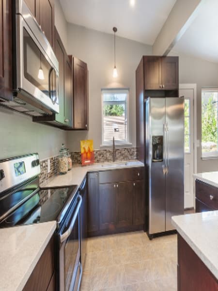 How To Clean Dirty Tiles Of Your Kitchen And Bathroom dgtl