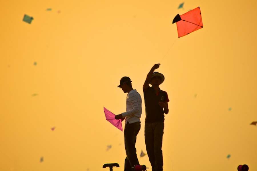 মজা কী জানেন, আমাদের এই বাংলার দিঘা, এমনকি পাশের রাজ্য পুরীতে সমুদ্র তীরে গেলে এই সময় অক্টোপাস ঘুড়ি ওড়ে!