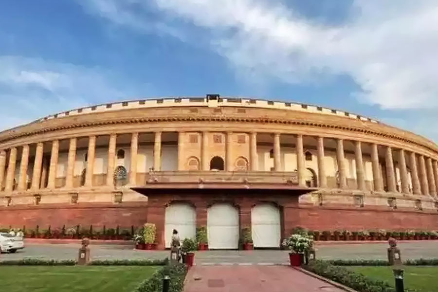 Birth certificates to become single document for government jobs to Aadhaar