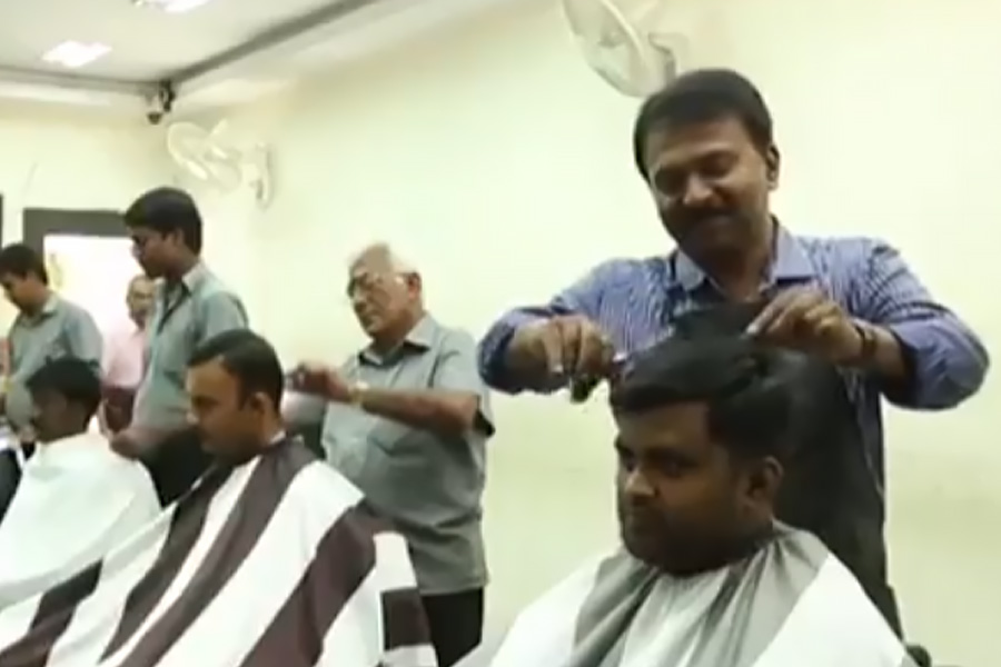 photo of barber Ramesh Babu