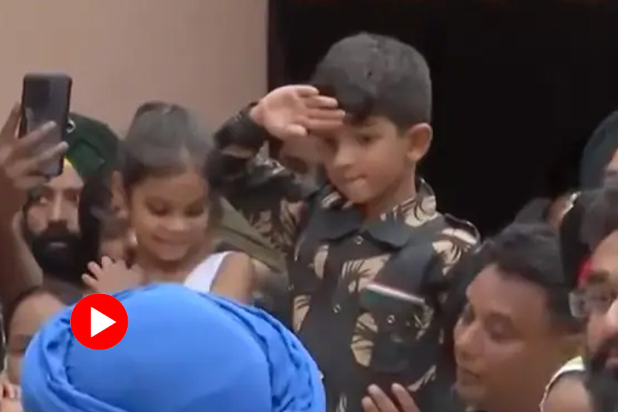 Son’s salute in Military uniform for colonel killed in action in Kashmir