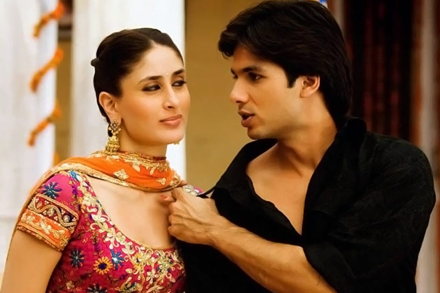 Speculation of a reunion of exes Shahid Kapoor and Kareena Kapoor Khan rises amid talks about Jab We Met 2