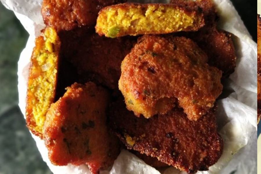 তেমন মেছো না হলে মাছের ডিমের বড়া নিন। বিশেষ করে ইলিশ মাছের ডিম ভাজা! আহা! আহা! 