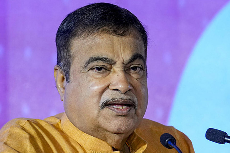 খেদ: কেন্দ্রীয় মন্ত্রী নিতিন গডকরী।