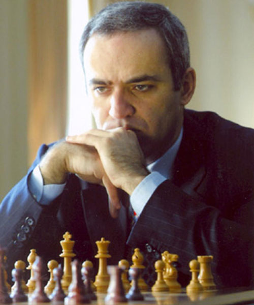 গ্র্যান্ডমাস্টার: গ্যারি কাসপারভ।