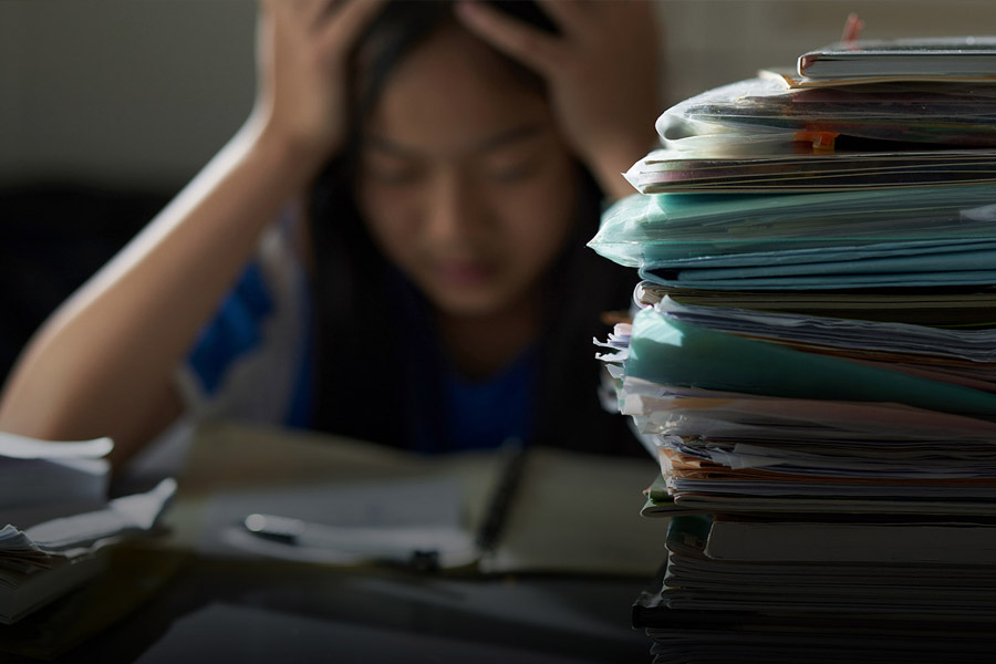 ২০২০ বা ২০২১ সালে আত্মহননের ঘটনা না হলেও তার আগের বছরগুলিতে পড়ুয়াদের অস্বাভাবিক মৃত্যু হয়েছে। প্রশাসনের পরিসংখ্যান অনুযায়ী, ২০১৫ থেকে ২০২২ সাল পর্যন্ত কোটায় ৯৫ জন পড়ুয়া আত্মঘাতী হয়েছেন।