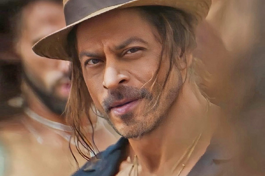 এক পুরনো সাক্ষাৎকারে শাহরুখ বলেছিলেন, ‘‘বলিউডে আমি কোনও প্রতিযোগিতায় অংশগ্রহণ করতে আসিনি। আমি এখানে রাজত্ব করতে এসেছি।’’ সেই কারণেই হয় তো তিনি বলিউডের ‘বাদশা’।