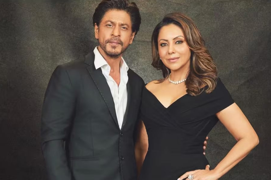 শাহরুখের ‘জওয়ান’ ছবি প্রথম দিনেই বক্স অফিসে ৭৫ কোটি টাকার ব্যবসা করে ফেলে। মুক্তির দশ দিন পর বিশ্বব্যাপী ৭০০ কোটি টাকার ক্লাবে নামও লেখায়। এই সাফল্যের ফলে সবচেয়ে বেশি আয় করেন শাহরুখ খানের স্ত্রী গৌরী খান।