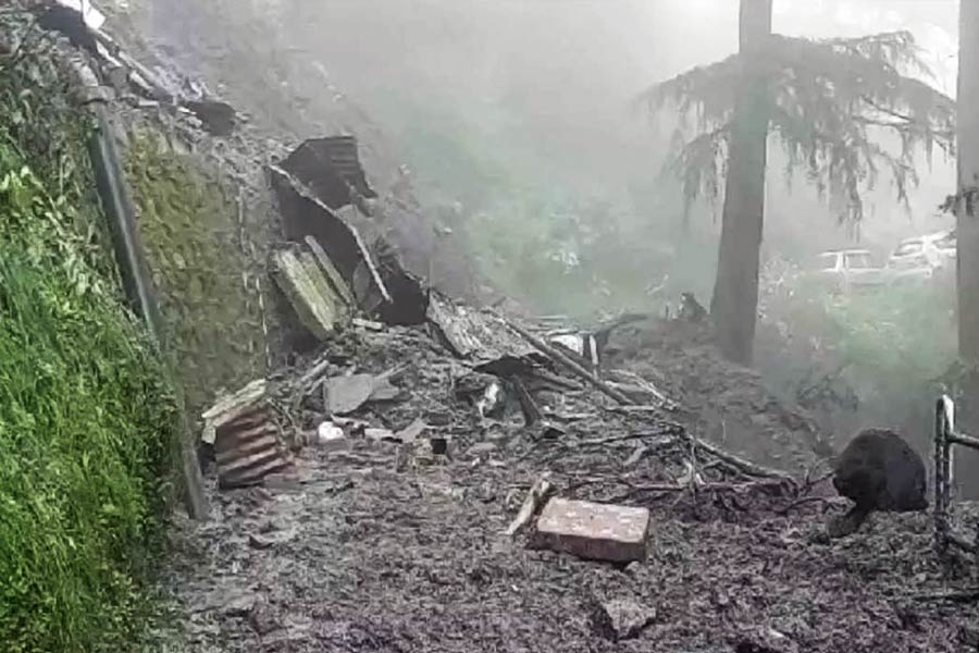 Landslide in Congo killed many people.