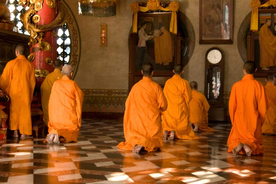 Temple is forced to vacant after Monks Fail drug Test in Thailand
