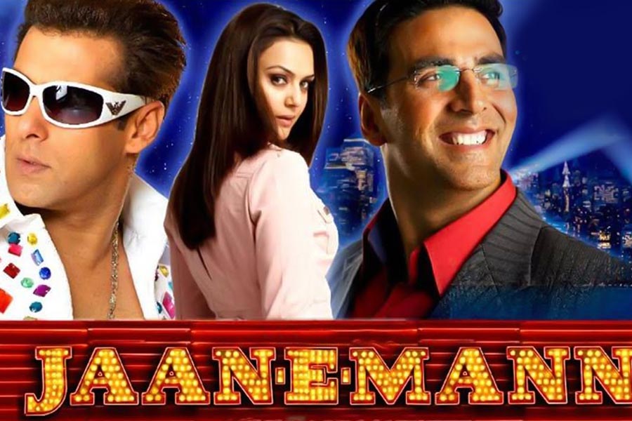 Bollywood actors who played female roles in hindi movies