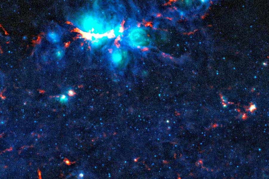 Cosmic alcohol that may taste and smell like Raspberry and Rum