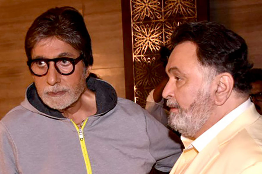 Rishi Kapoor and Amitabh Bachchan