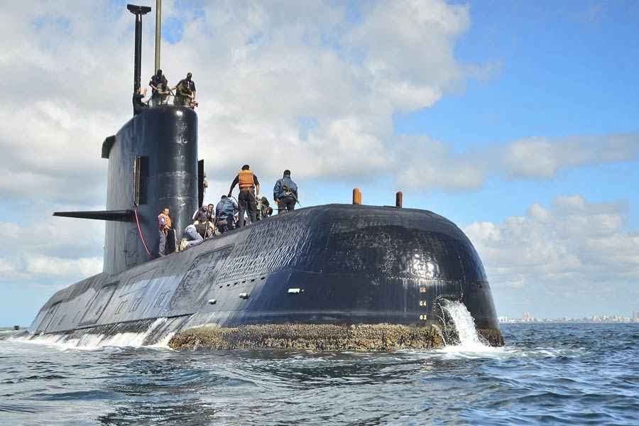 image of submarine 