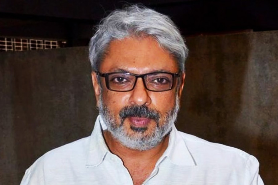 Bollywood actor Nana Patekar reveals that he scolded Sanjay Leela Bhansali for Bajirao Mastani