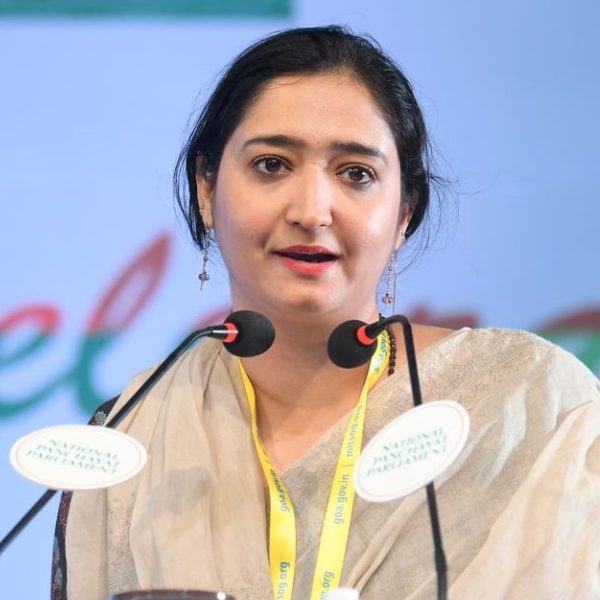 Young Female panchayat heads of India, who are changing the way of Village administration