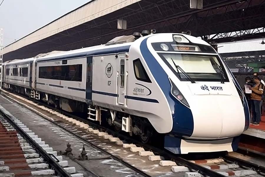 New features are being added to Vande Bharat Express trains.