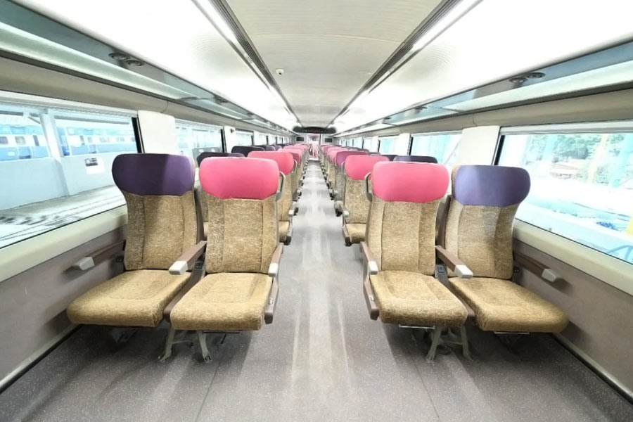 New features are being added to Vande Bharat Express trains.