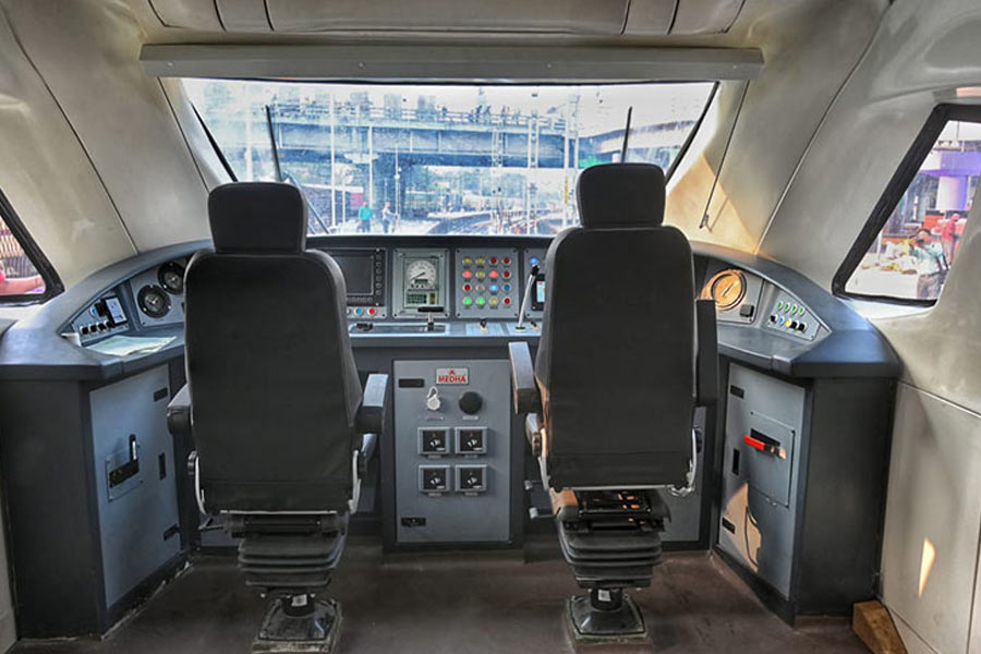 New features are being added to Vande Bharat Express trains.