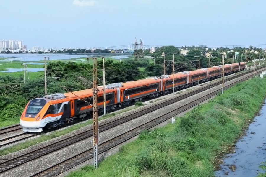 New features are being added to Vande Bharat Express trains.