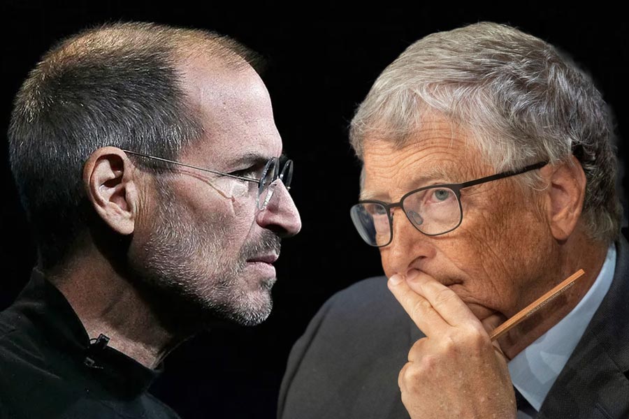 ‘আমেরিকান ডিপার্টমেন্ট অফ জাস্টিস’ যে মাইক্রোসফ্‌টের বিরুদ্ধে প্রমাণ জোগা়ড় করছে, সেই খবরও নাকি গেটসের কাছে ছিল। মাইক্রোসফ্‌ট যে বাজারে একাধিপত্য বিস্তার করতে চাইছে না, তা প্রমাণ করার জন্যই নাকি অ্যাপলে টাকা ঢেলেছিলেন গেটস।