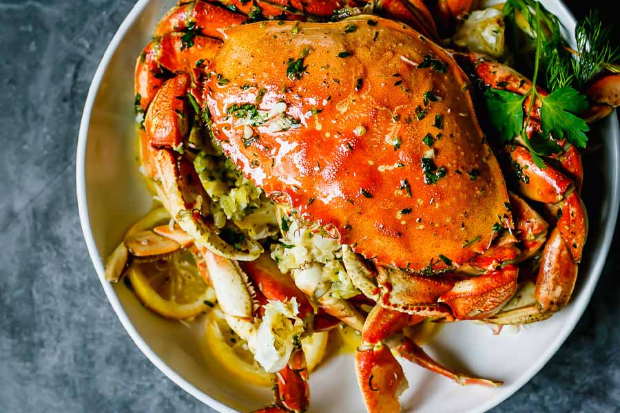 Japanese woman files complaint after Singapore eatery charges Rs 56k for crab dish.