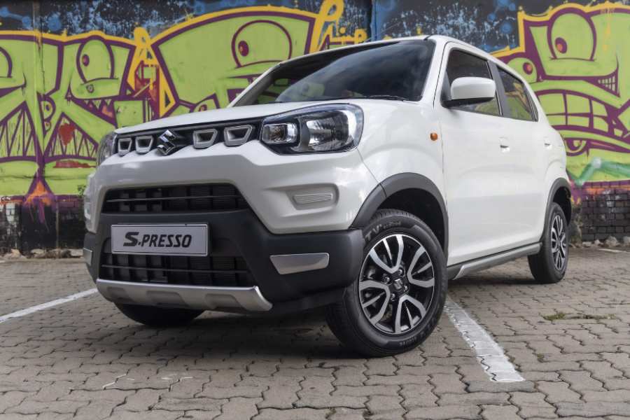 পরবর্তীতে সেই সমস্ত গাড়ি যাতে অনেক দিন চলে তা দেখার দায়িত্বও তো আপনার। তবে দিনের শেষে গাড়ির মাইলেজ ভাল থাকলে আর কোনও চিন্তা থাকে না। 